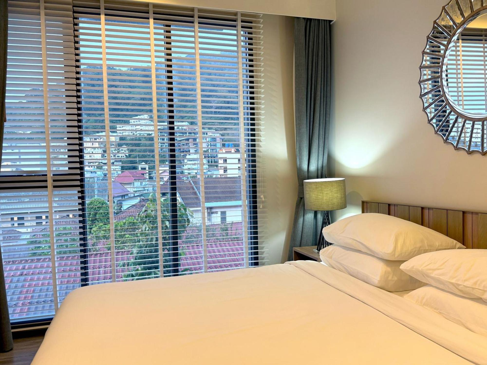 The Deck Condominium By Lofty Patong 객실 사진