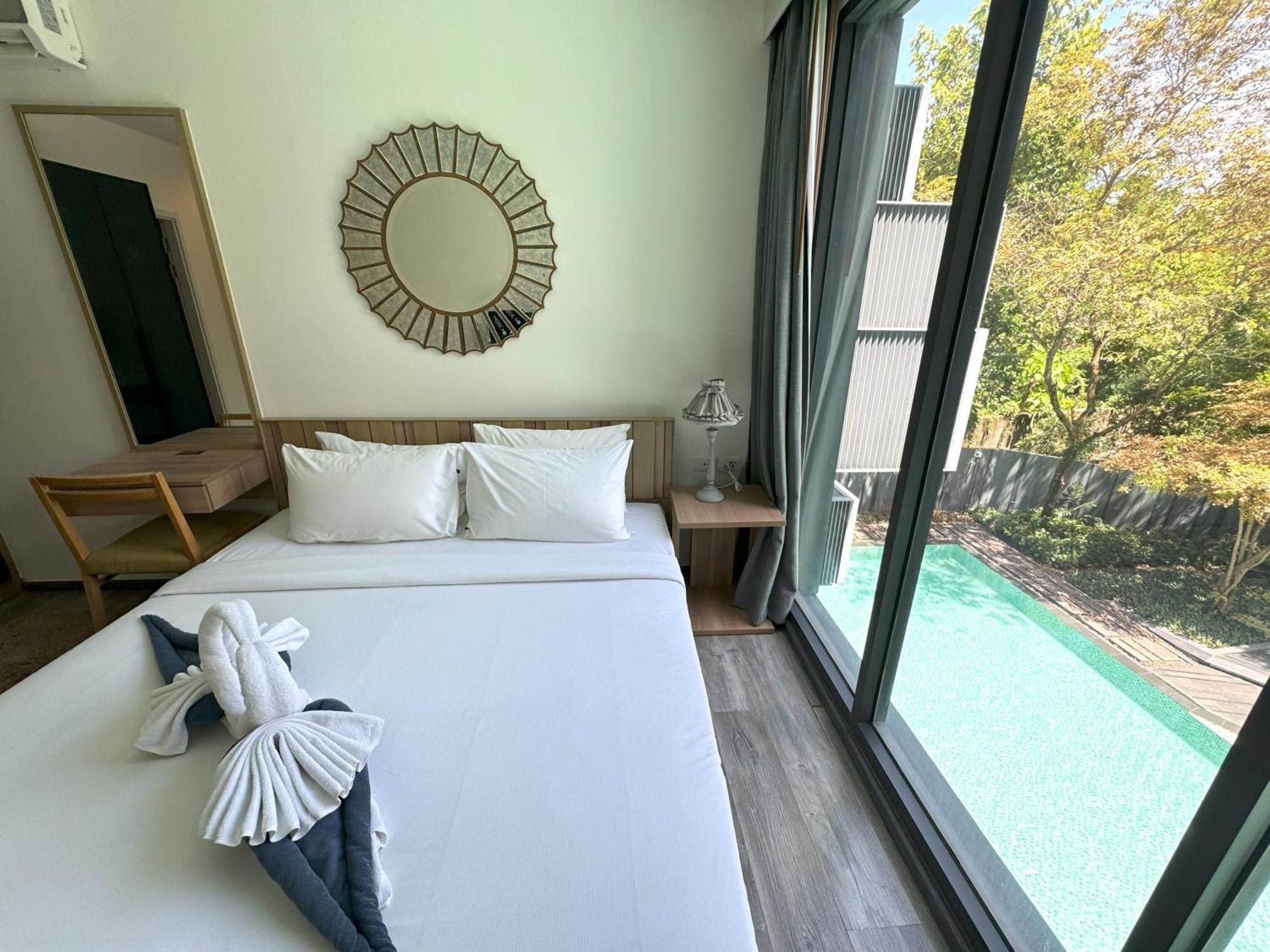 The Deck Condominium By Lofty Patong 외부 사진
